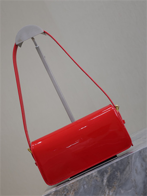 cd miss D*or flap bag patent calfskin red