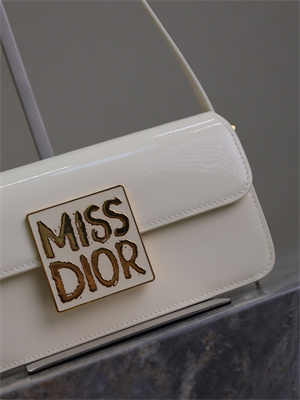 cd miss D*or flap bag patent calfskin white