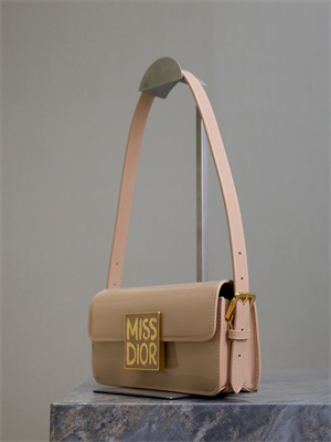 cd miss D*or flap bag patent calfskin beige