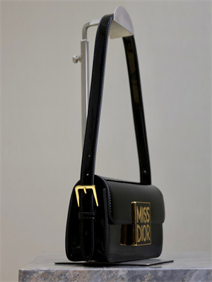 cd miss D*or flap bag patent calfskin black