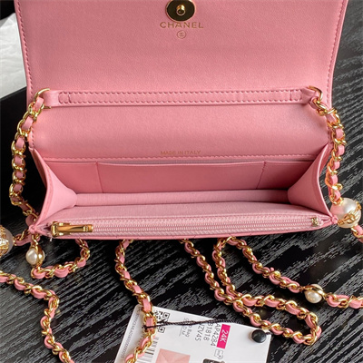 Ch*el flap phone holder with chain shiny lambskin, imitation pearls & gold-tone metal pink ap4284