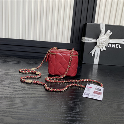 Ch*el small vanity with chain lambskin, strass & gold-tone metal red ap4302