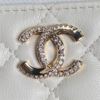 Ch*el vanity with chain lambskin, strass & gold-tone metal white ap4317