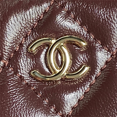 Ch*el vanity case shiny crumpled lambskin & gold-tone metal burgundy as5222