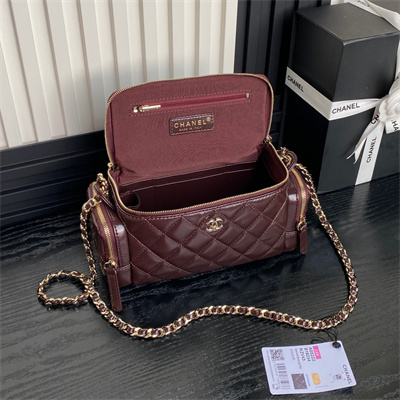 Ch*el vanity case shiny crumpled lambskin & gold-tone metal burgundy as5222