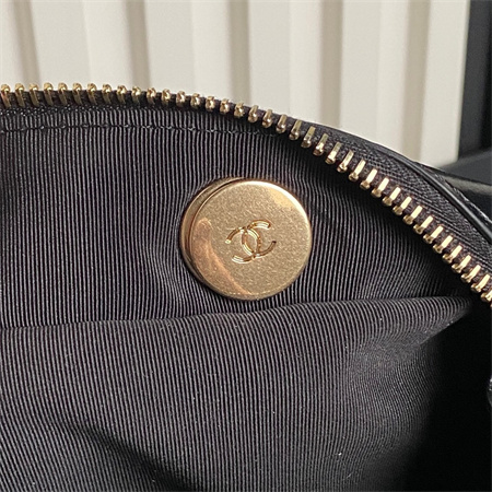 Cha.nel 24A Bowling Bag Shiny Calfskin Gold-Tone Metal Black AS4933