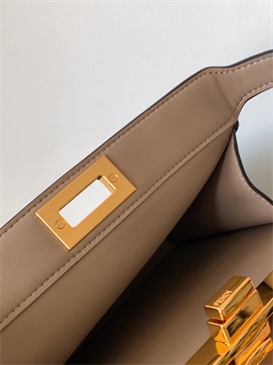 Fen.di PEEKABOO ICONIC ISEEU Small leather bag Black