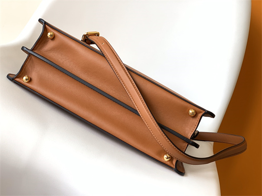 Fen.di PEEKABOO ICONIC ISEEU Medium leather bag Brown