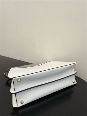 Fen.di PEEKABOO ICONIC ISEEU Medium leather bag White