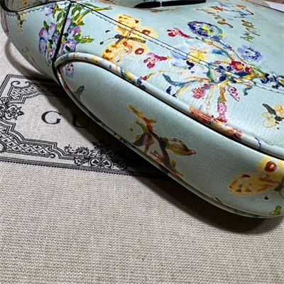 Gu.cci Jackie 1961 Mini Shoulder Bag Mint Leather With Printing 637091