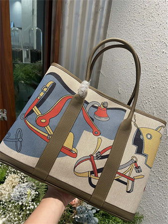 Her.mes  Garden Party 36CM Togo Leather and Graffiti Canvas HS