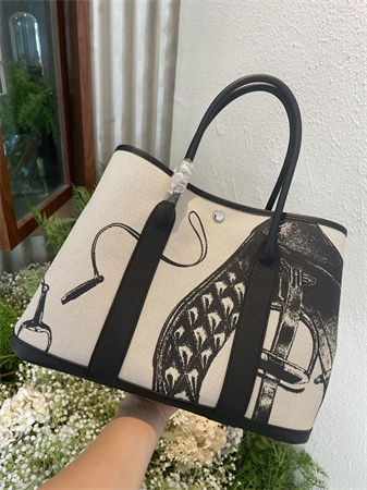 Her.mes  Garden Party 36CM Togo Leather and Graffiti Canvas HS
