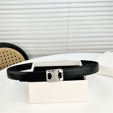 Ce**e medium reversible framed triomphe belt 25mm in taurillon and natural calfskin black