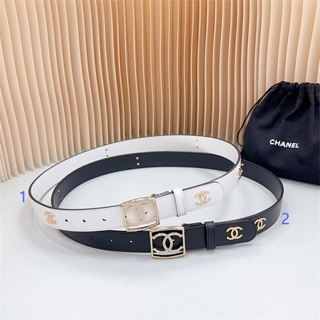 Ch*el belts in calfskinn 30mm in black/white