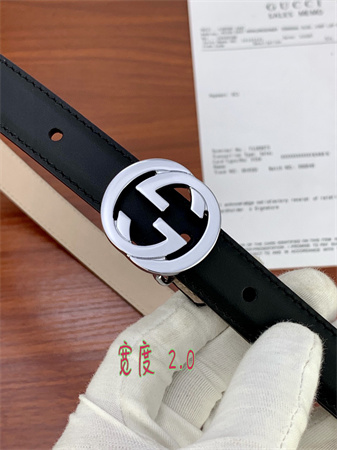 G*u*i belts in black calfskin 20mm gold/silver hardware