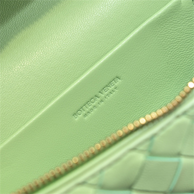 BV Bang Bang Vanity Case Intrecciato Calfskin leather Mint Green