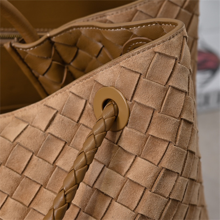 BV Large Andiamo Top handle bag Suede Caramel