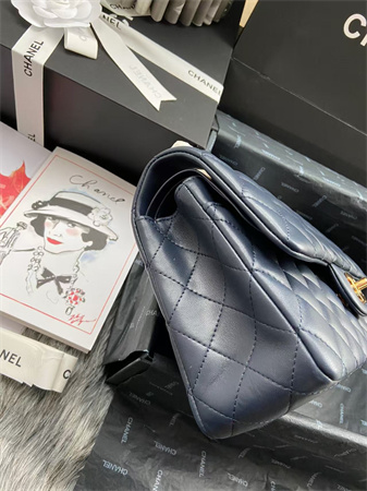 Ch*el medium classic flap bag lambskin gold tone metal navy 01112