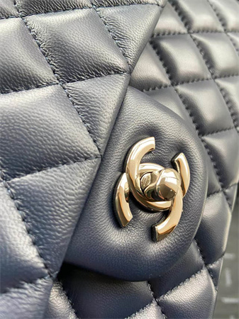 Ch*el medium classic flap bag lambskin silver tone metal navy 01112