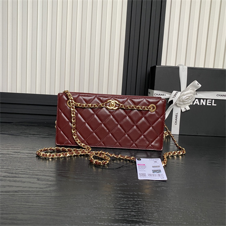 Ch*el clutch shiny lambskin & gold-tone metal burgundy as5203
