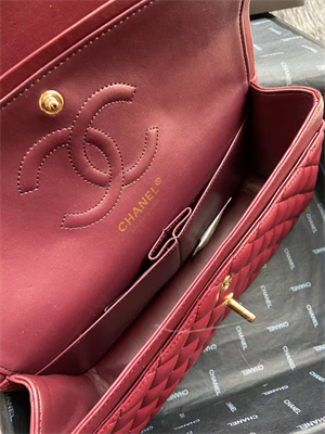 Ch*el medium classic flap bag lambskin gold tone metal burgundy 01112