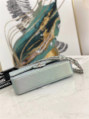 Ch*el medium classic flap bag iridescent lambskin silver tone metal  01112