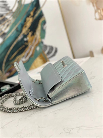 Ch*el medium classic flap bag iridescent lambskin silver tone metal  01112