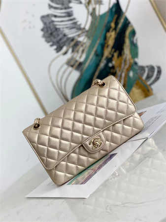 Ch*el medium classic flap bag iridescent  lambskin gold tone metal champagne gold 01112