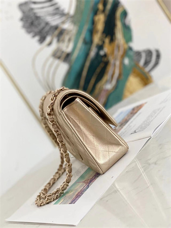 Ch*el medium classic flap bag iridescent  lambskin gold tone metal champagne gold 01112