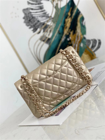 Ch*el medium classic flap bag iridescent  lambskin gold tone metal champagne gold 01112