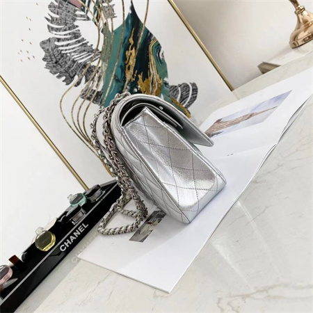 Ch*el medium classic flap bag iridescent lambskin silver tone metal silver 01112