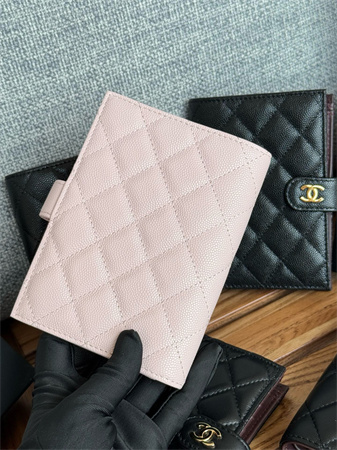 Ch*el passport holder in grained calfskin silver tone metal pink ap3658