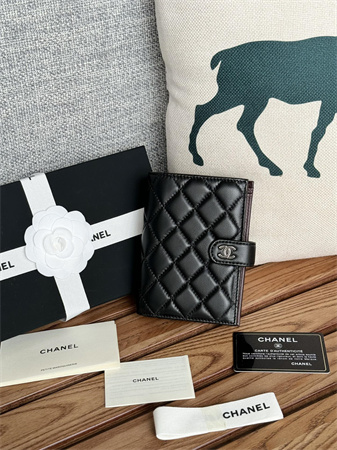 Ch*el passport holder in lambskin silver tone metal black ap3658