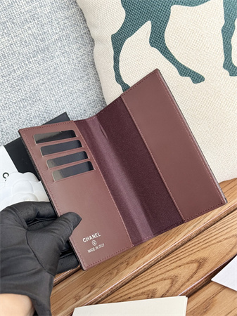 Ch*el passport holder in grained calfskin silver tone metal black a80385