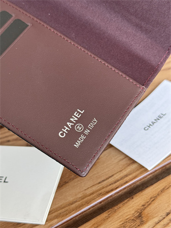 Ch*el passport holder in grained calfskin silver tone metal black a80385
