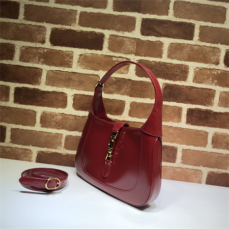 Gu.cci Jackie 1961 Small Shoulder Bag Burgundy Smooth Leather 636709