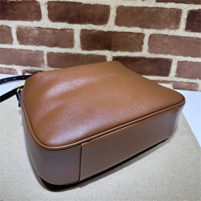 Gu.cci Diana Medium Shoulder Bag Brown Leather 746124