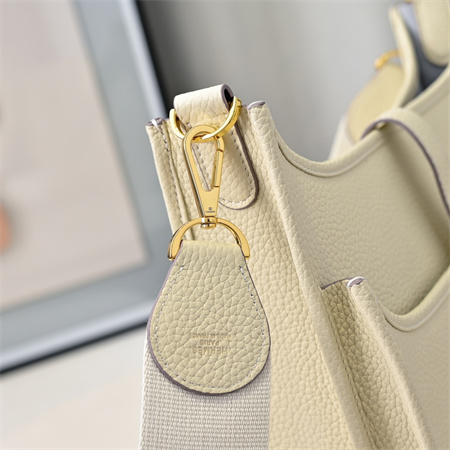 Evelyne III PM  Bag In Craie(options)