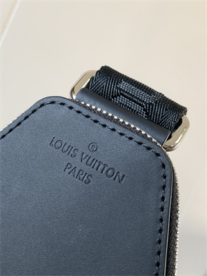 L.V Avenue Slingbag  Avenue Slingbag Damier Graphite Canvas N45302