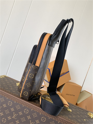 L.V Avenue Slingbag Monogram Macassar Canvas Yellow M46718