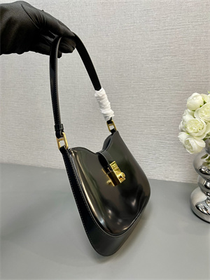 Pra*a cleo shoulder bag shinny leather black 1bc169