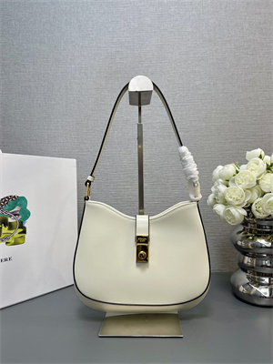 Pra*a cleo shoulder bag shinny leather ivory 1bc169