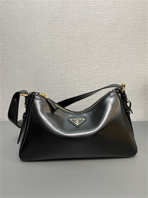 Pra*a aimée medium naplak patent leather shoulder bag black color 1bc229