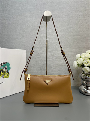 Pra*a mini hobo bag brown calfskin 1bc238