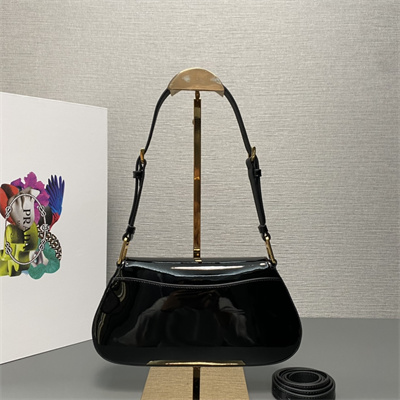 Pra*a patent leather shoulder bag black 1bd345