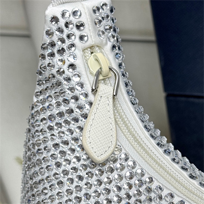 pra*a  re-edition 2000 mini-bag with Di*m*nd white 1ne515