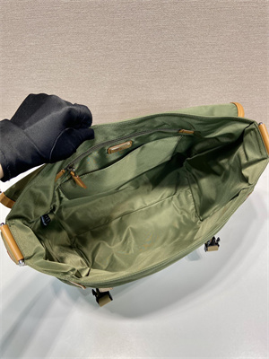 Pra*a re-nylon and leather shoulder bag military/caramel 2vd052