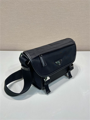 Pra*a re-nylon and leather shoulder bag black 2vd066