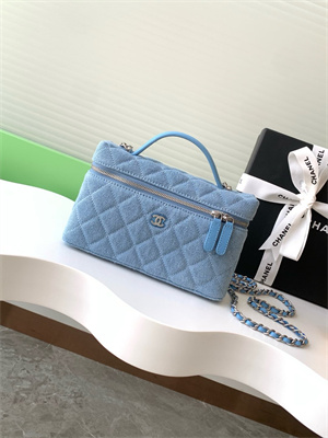 Ch*el long vanity with chain blue denim & silver-tone metal ap4407