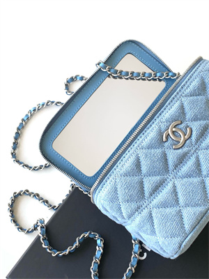 Ch*el long vanity with chain blue denim & silver-tone metal ap4404